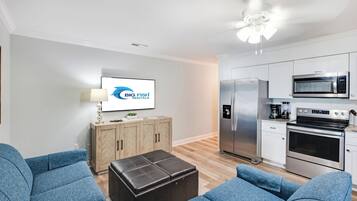 Comfortable Living Area for Everyone 🛋️