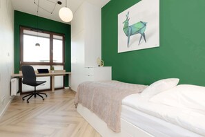 3 chambres, fer et planche à repasser, Wi-Fi, literie fournie