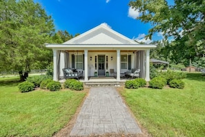 Exterior - Secluded 10 acre estate 10 miles from UA w/ 4BR (Tuscaloosa)