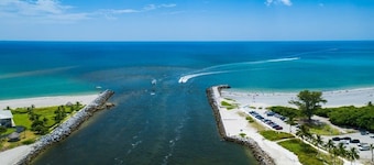 Brand New! Disney & Beaches: PSL Gem!