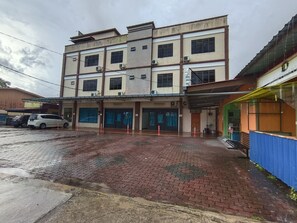 Front of property - OYO 90868 Oba Hotel (Kuala Terengganu)