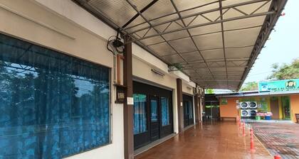 OYO 90868 Oba Hotel