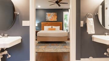 1 bedroom, desk, iron/ironing board, free WiFi