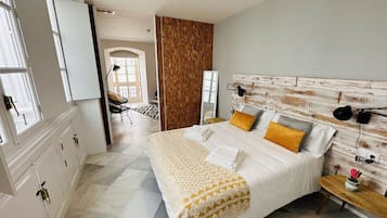 1 bedroom, iron/ironing board, travel cot, Internet