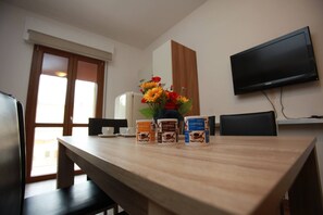 Living area - Renovated Flat Near the Beach - Beahost (Rosolina)