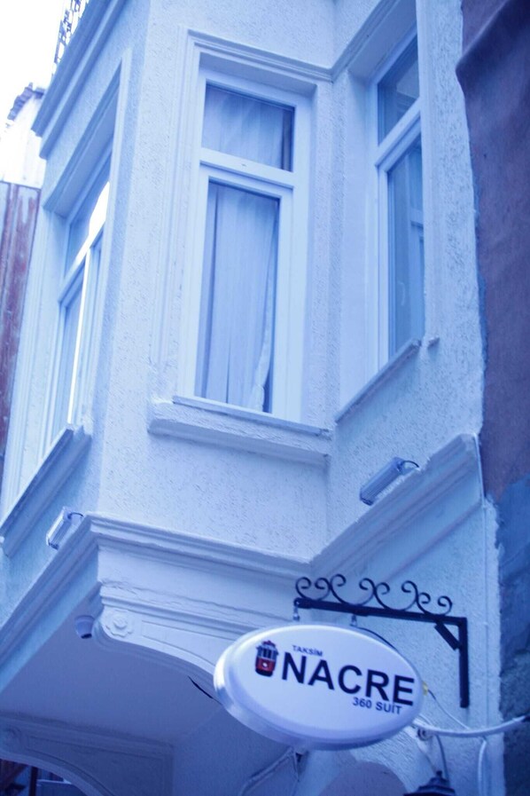 Building design - Taksim Nacre 360 Suit (Istanbul)