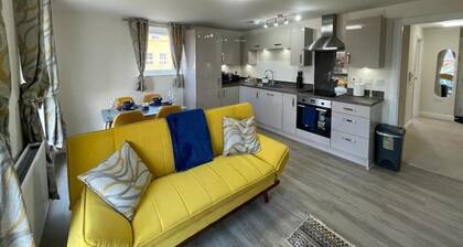 Spacious Apartment in Brooklands