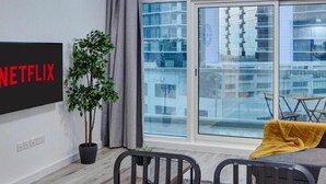 Unclassified image, 3 of 19, button - Stunning Apartment with balcony Dubai Marina (Dubai)