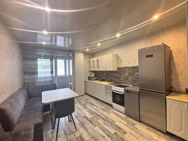 Comfort-Apartment | Eigene Küche | Großer Kühlschrank, Herdplatte, Grillplatte