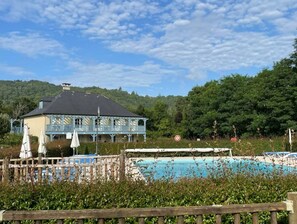 Piscine extérieure, piscine chauffée