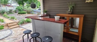 3 bedroom Wifi and new flooring