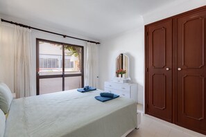 3 soverom, strykejern/-brett, wi-fi (inkludert) og sengetøy