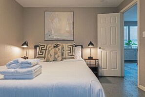 3 sovrum, skrivbord, strykjärn/strykbräda och gratis wi-fi