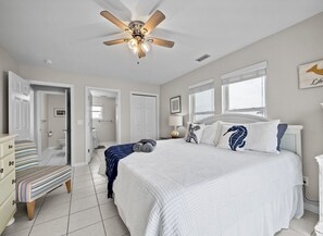 5 bedrooms, travel crib, free WiFi, bed sheets