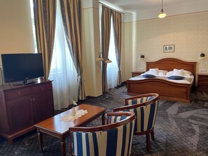 DP Deluxe Bellaria | 1 bedroom, desk, free WiFi, bed sheets
