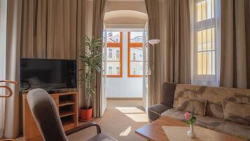 Bureau, Wi-Fi gratuit, draps fournis