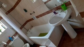 Dusche, Handtücher, Seife, Toilettenpapier