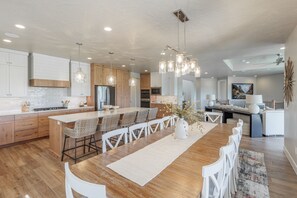 Dining - Large 5BR Luxury Home w/Private Heated Pool & Spa (St. George)