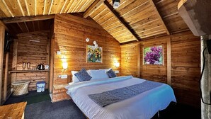 Deluxe Room - Blue Poppy Resort (Joshimath)