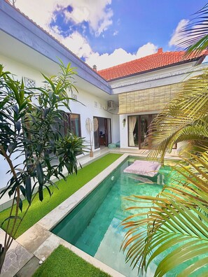 Villa, 2 Schlafzimmer, barrierefrei, Raucher | Pool | Außenpool