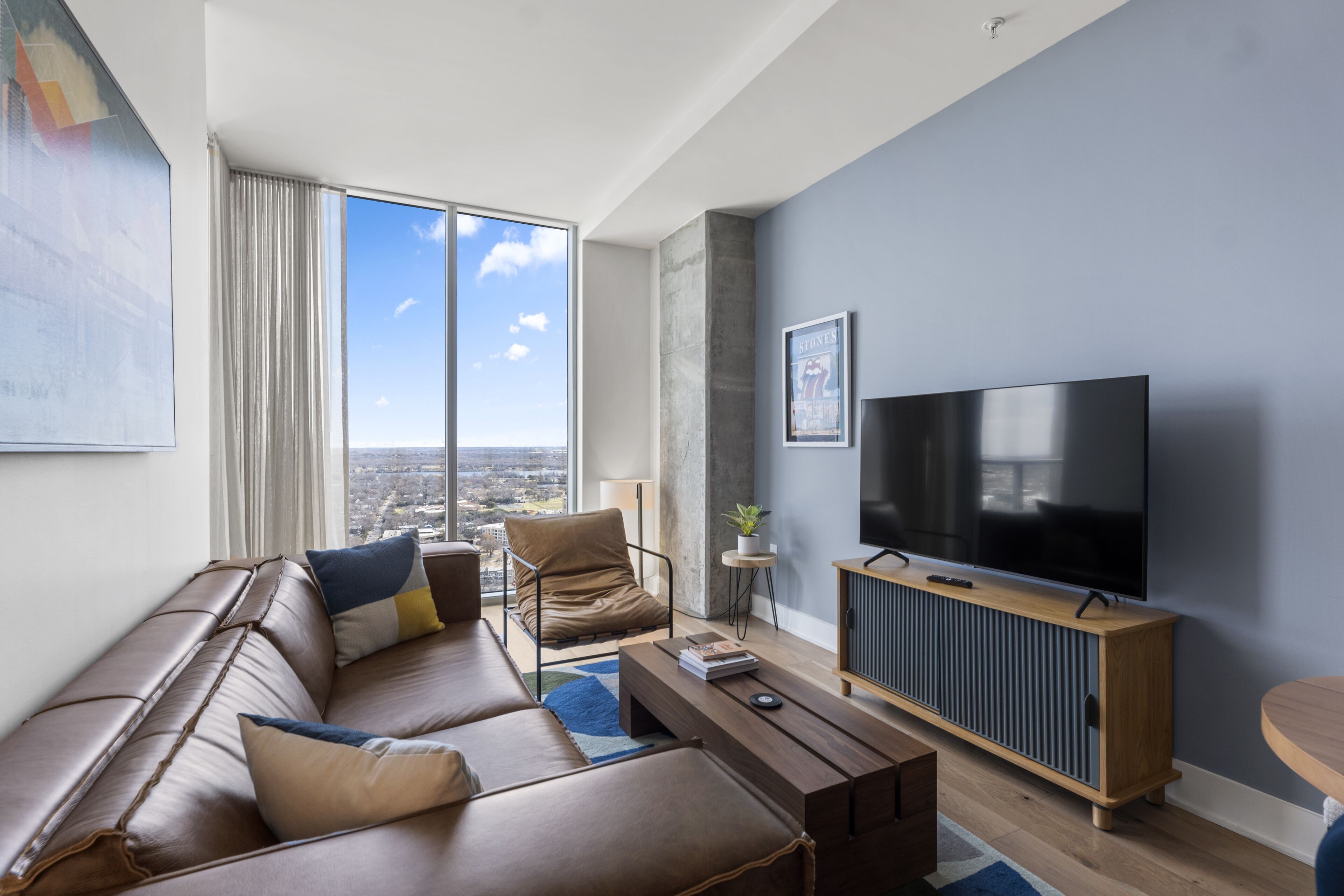 Top Floor Downtown Lux Condo Rainey - Rooftop Pool