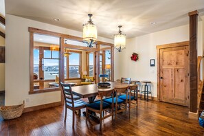 Dining - Amazing View Home Close to Sandpoint w/ RV Parking (Bonner County)