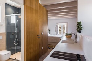 Studio – city | Eget kjøkken | Kjøleskap, kokeplater, espressomaskin og vannkoker