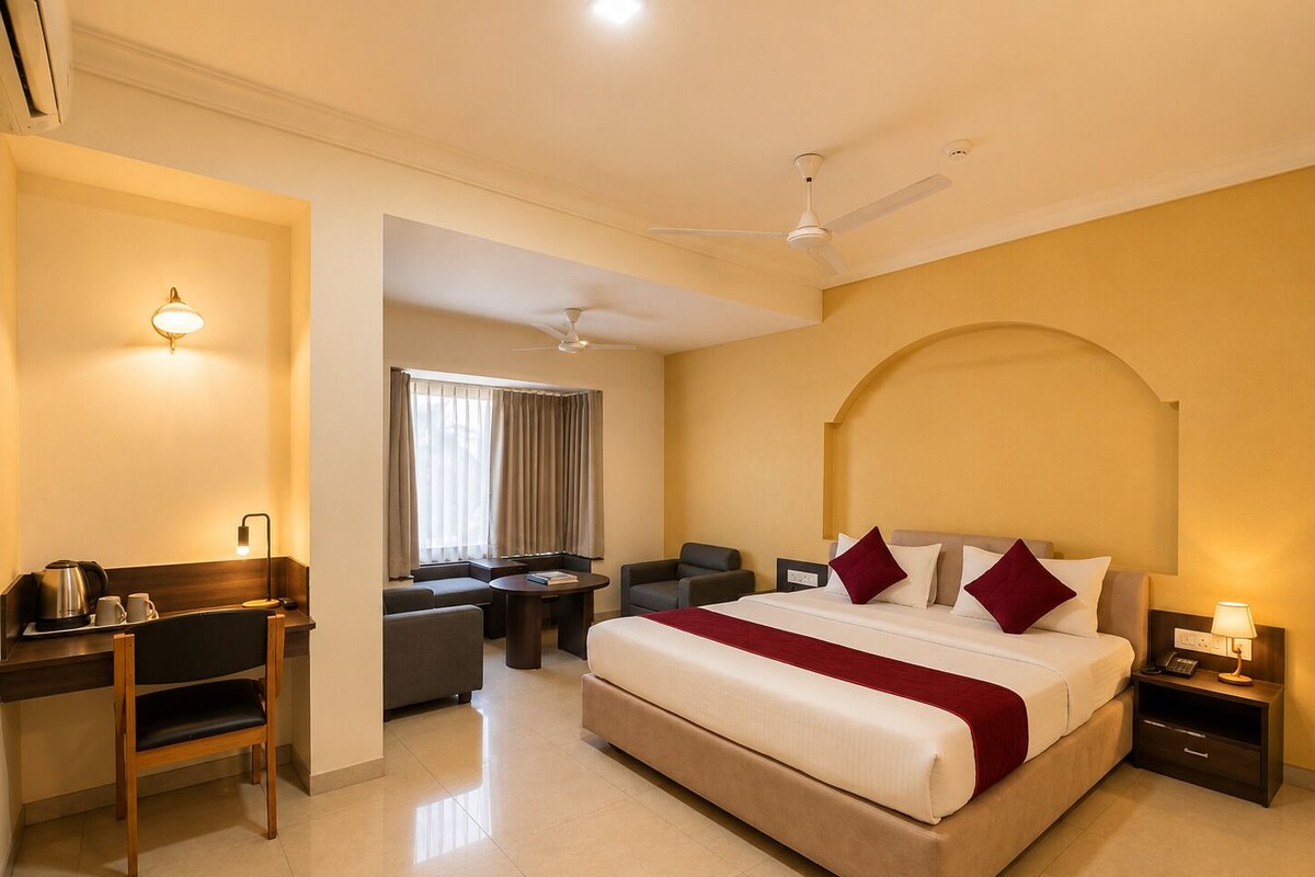 Suite Room with Bath Tub | WiFi (free), bed sheets