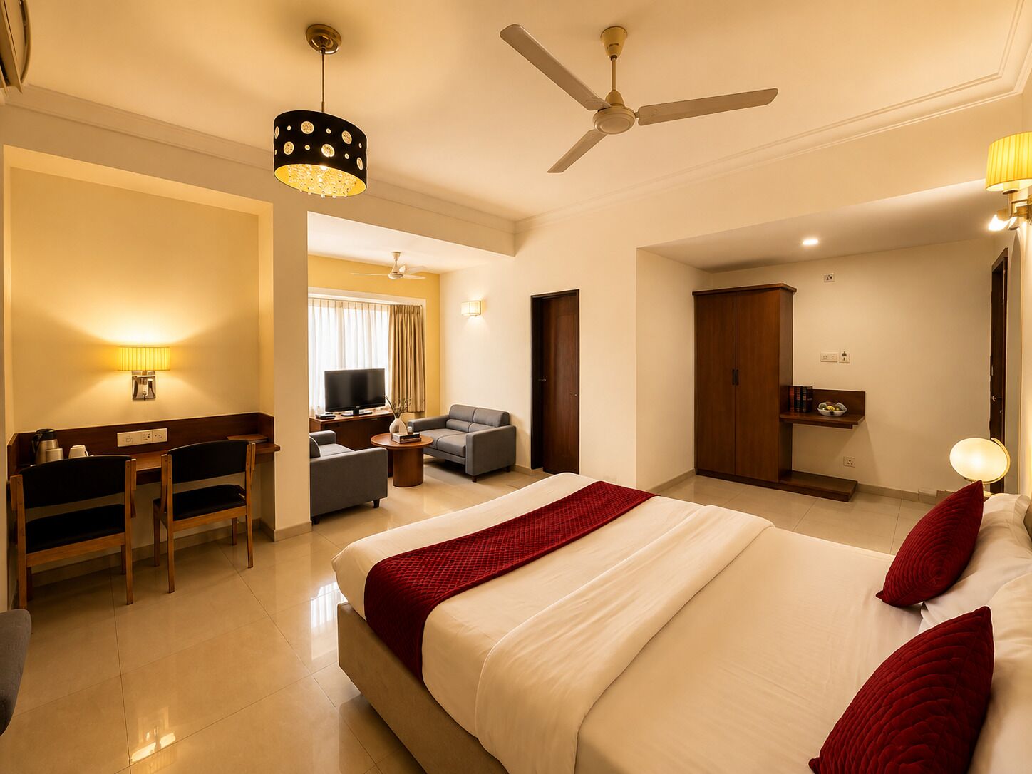 Suite Room with Bath Tub