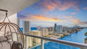 Unclassified image, 3 of 65, button - Infinite View| Balcony|  Gym + Amazing Pool (Hallandale Beach)