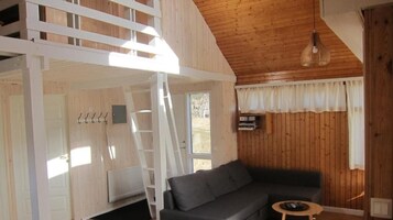 Cottage - 2- Bedroom with Sleeping Loft, 1-8 Guests | Living area