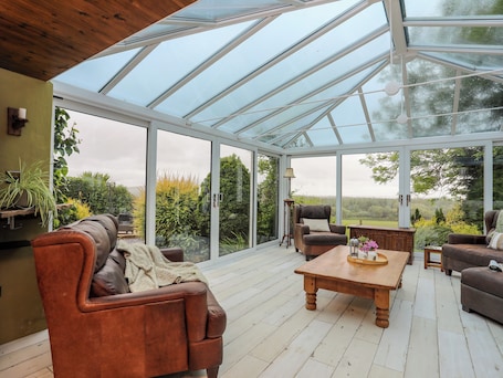 Cottage | Living area. Ty Newydd