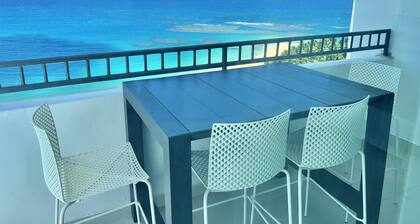 Penthouse Big Balcony Beachfront access 2 King Beds 2Baths