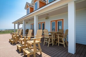 House, 4 Bedrooms | Outdoor dining