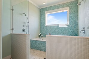 House, 4 Bedrooms | Bathroom - Beach Don't Kill My Vibe 4 Bedroom Home by RedAwning (Port Bolivar)