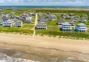 House, 4 Bedrooms | Aerial view
