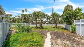 Kondominium, 2 kamar tidur | Halaman properti