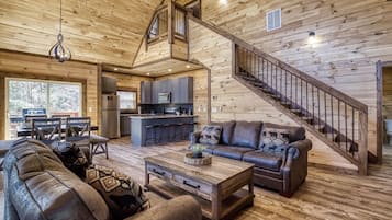 Cabin, 3 Bedrooms | Living area | Smart TV