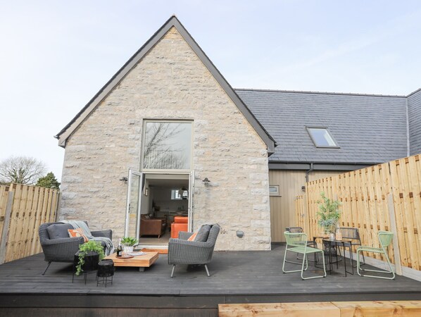 Cottage | Property grounds