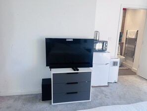 Appartement, 1 grand lit | Intérieur