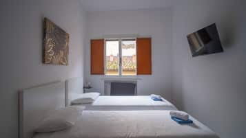 4 bedrooms, iron/ironing board, free WiFi, bed sheets
