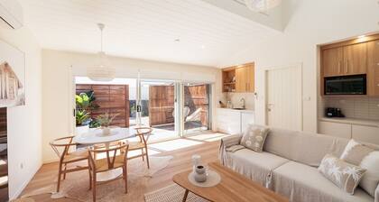 Seaside Escape - The ultimate beachside retreat nestled on the shores of Dolphin Point Beach
