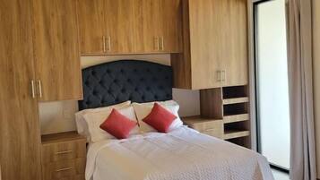 2 bedrooms, desk, iron/ironing board, travel cot