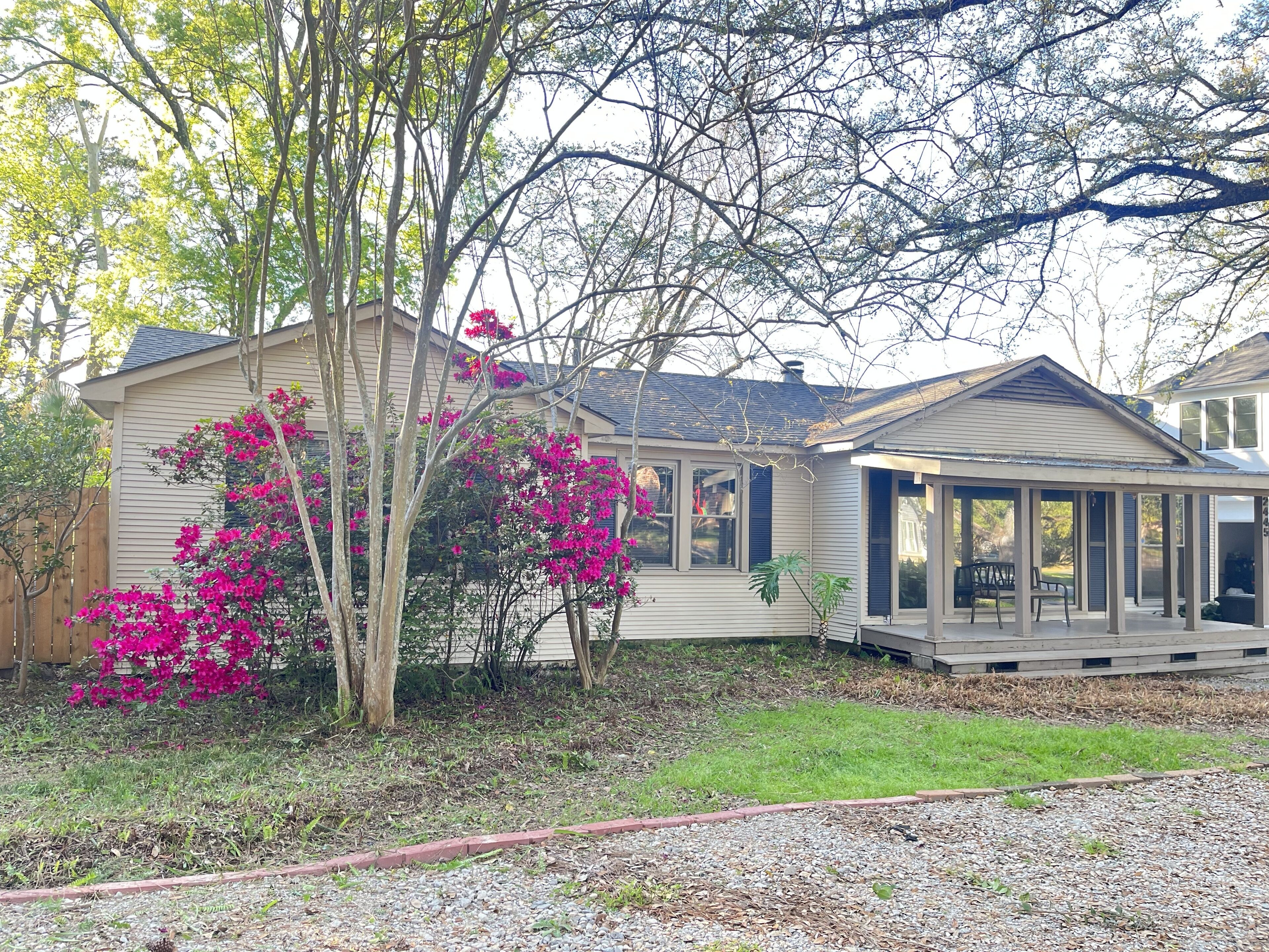 Cozy Home close to LSU
