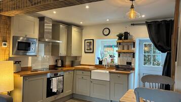 Fridge, dishwasher, electric kettle, toaster