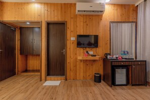 Superior Quadruple Room | Cadar kapas Mesir, peralatan tempat tidur premium, gebar bulu kapas 