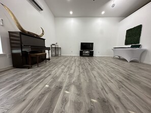 Interior - Barn Converted Private Suite (Jarrell)