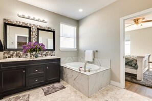 Talo (3 Bedrooms) | Kylpyhuone