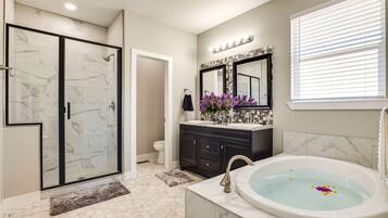 House (3 Bedrooms) | Bathroom