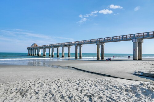 Walk to Ocean & Pier: Surfside Beach House w/ Pool